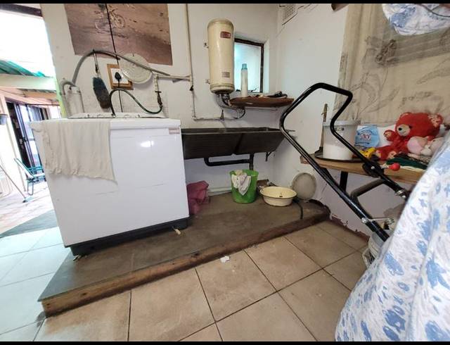 3 BEDROOM HOUSE FOR SALE IN CASSELDALE